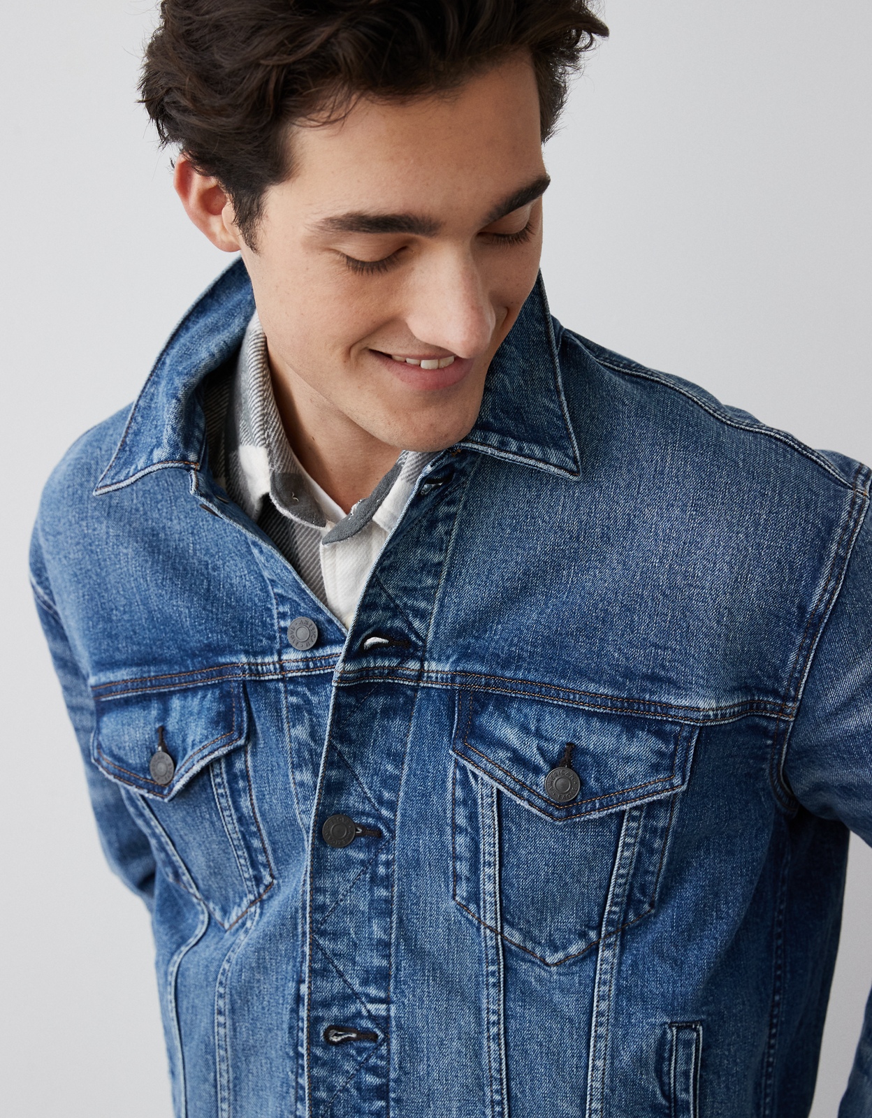 Buy AE Denim Trucker Jacket online American Eagle Outfitters UAE