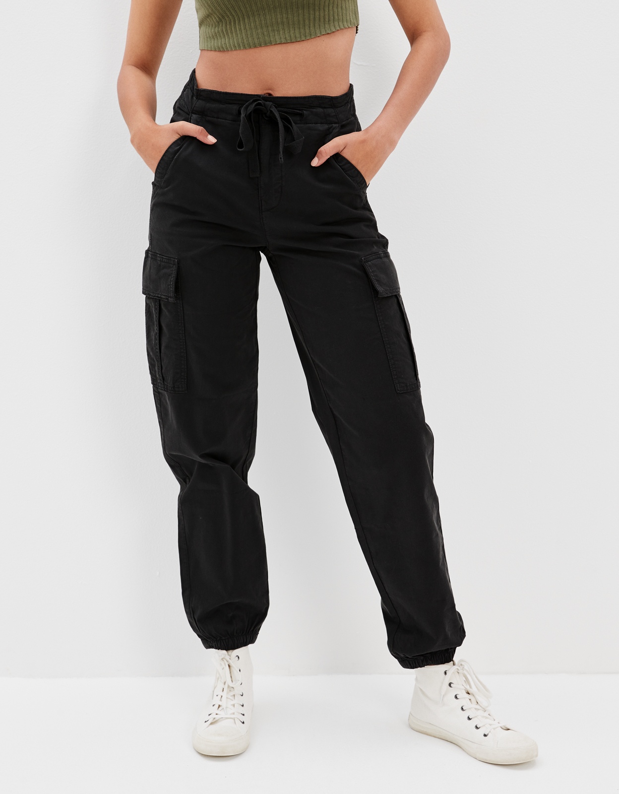 American eagle black cargo joggers online