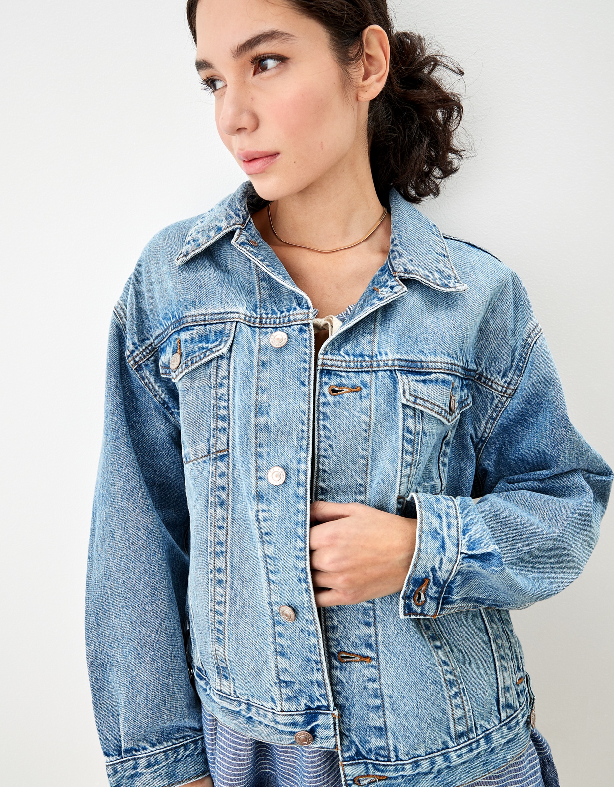 Ae boyfriend fit denim jacket 2025