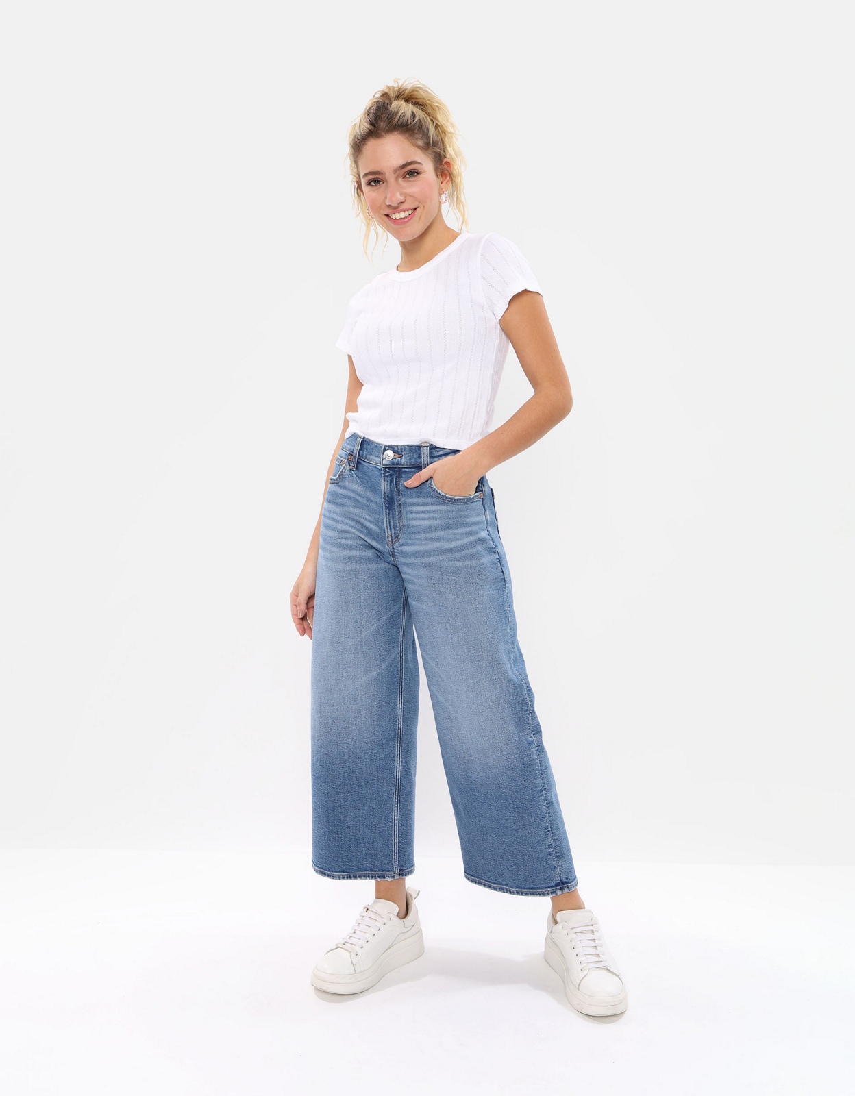 AE Stretch Curvy Super High-Waisted Baggy Straight Jean