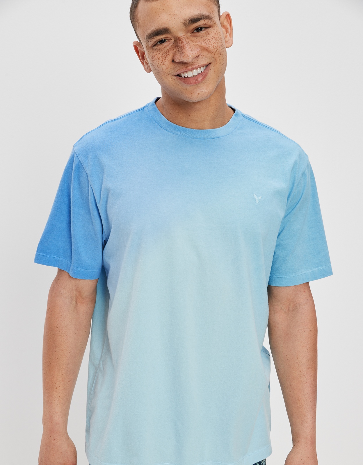 Buy AE Super Soft Dip-Dye T-Shirt online | American Eagle Outfitters UAE
