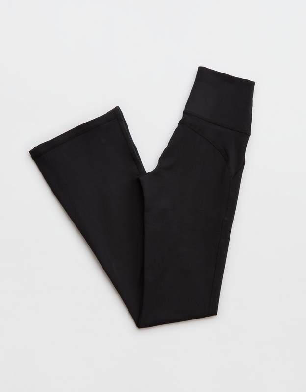 Aerie Offline The Hugger High Waisted Pocket Legging Black Size M - $40  (49% Off Retail) - From Karli