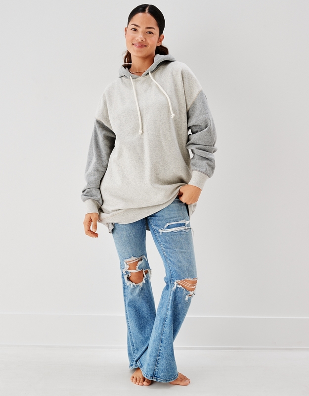 https://www.americaneagle.ae/assets/styles/AmericanEagle/0453_1857_006/image-thumb__903859__product_zoom_large_800x800/0453_1857_006_os.jpg