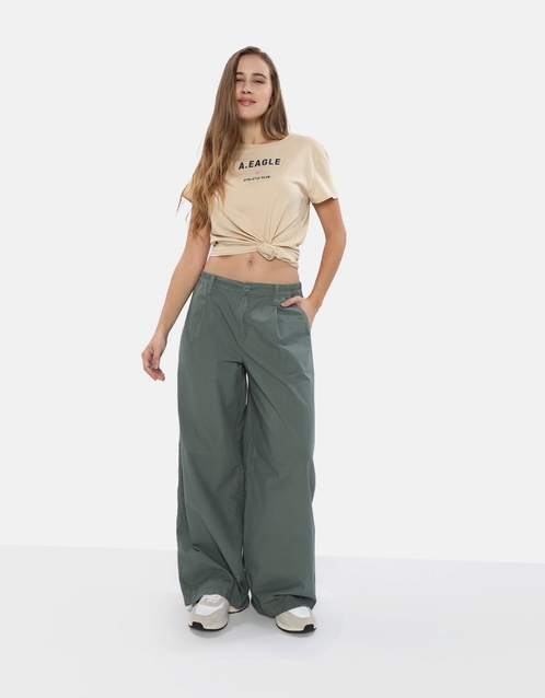 https://www.americaneagle.ae/assets/styles/AmericanEagle/0493_8075_357/image-thumb__1102439__product_zoom_medium_606x504/0493_8075_357_of.jpg